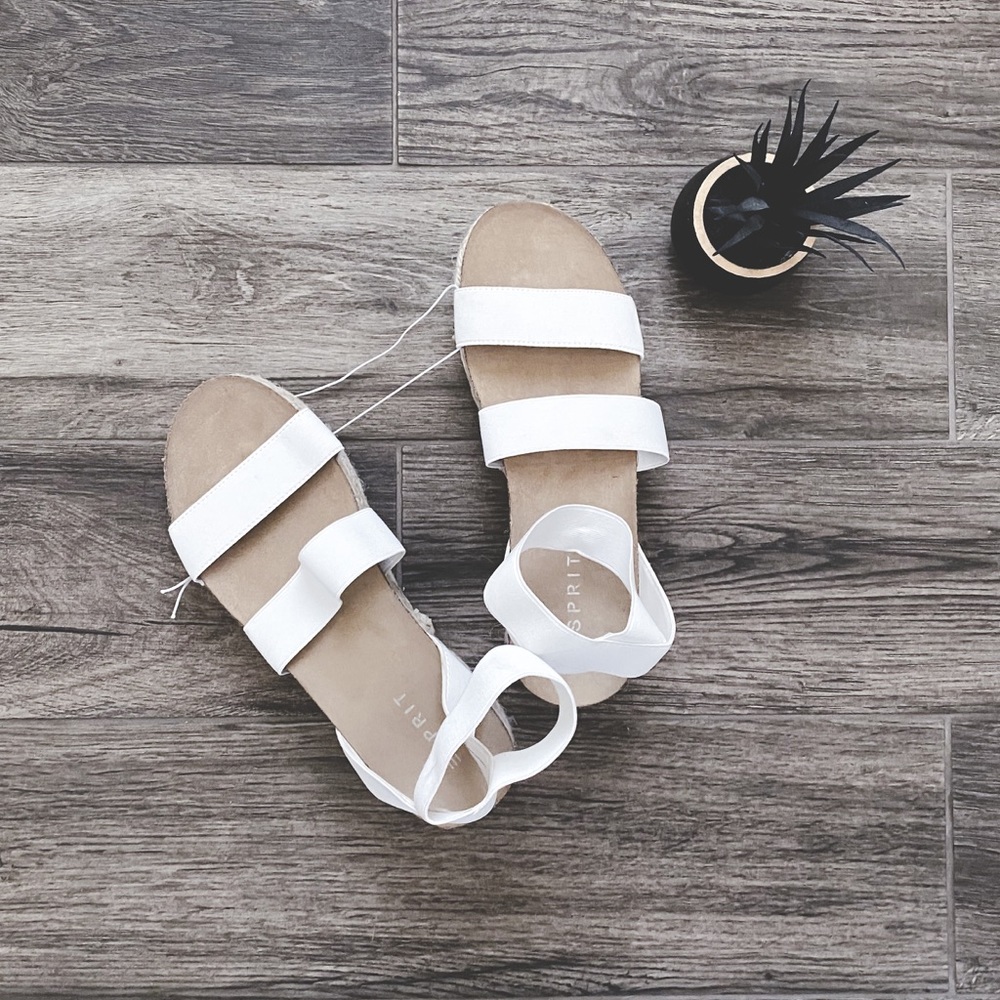 ESPIRIT NWT White Platform Sandals Gigi